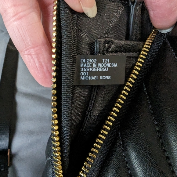 NWT MK Erin small backpack - Picture 4 of 10